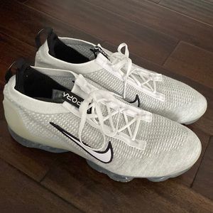 Size 12 Nike Vapormax Flyknit